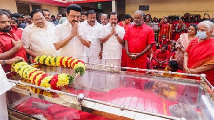 Bangaru Adigalar spiritual guru dies at 82 who was he Padma Shri awardee Amma allowed women in period to offer prayer – India TV