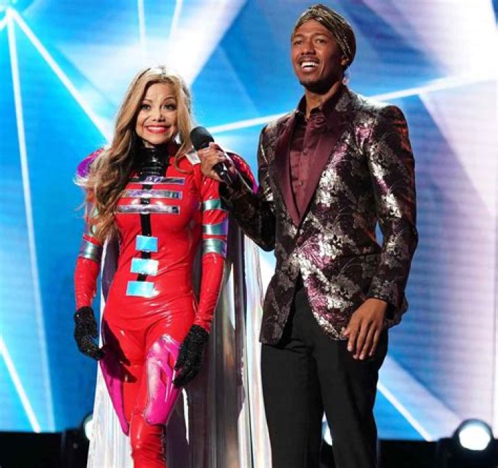 Nick Cannon to Remain Host of ‘Masked Singer’ After Apology