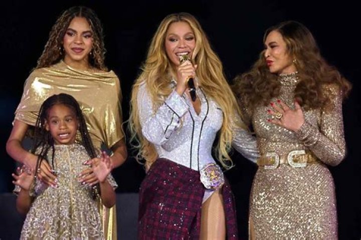 Nicki Minaj Says Blue Ivy Will Be an 'Amazing Big Sister' to Beyonce's Twins