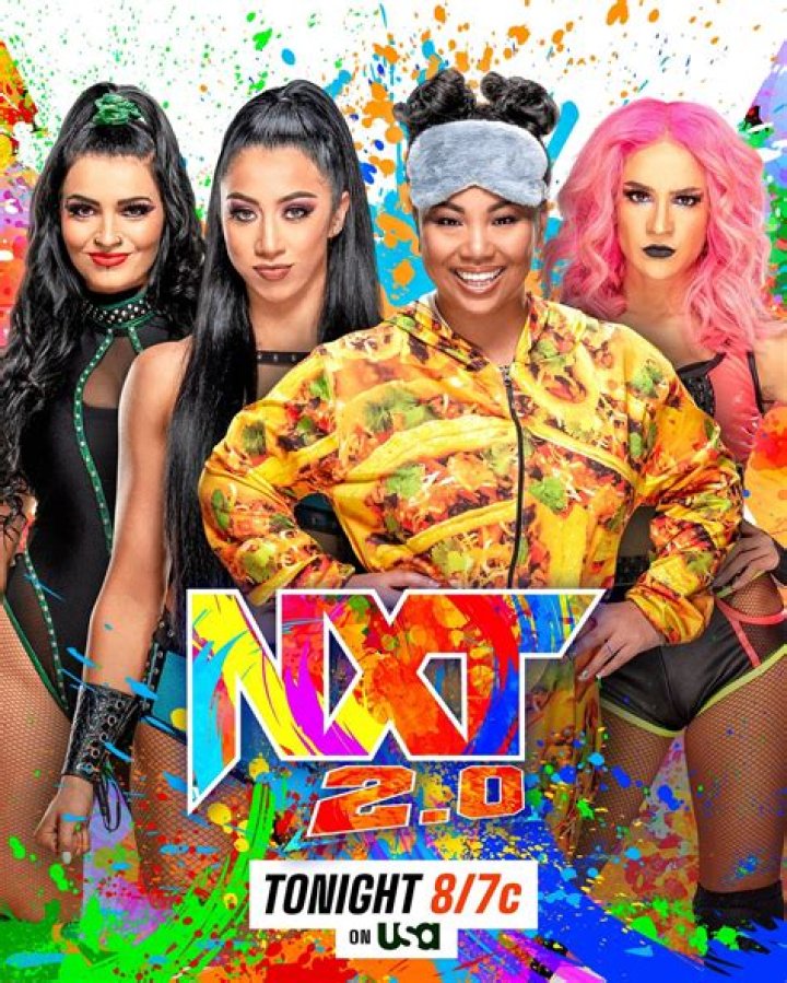 Nikkita Lyons Steals The Show In Epic Banana Photo With Indi Hartwell & Wendy Choo