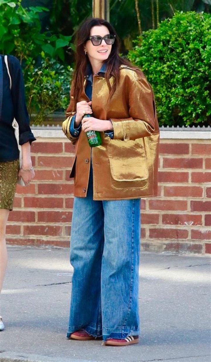 Unveiling The Chic: Ocean's 8 Anne Hathaway Jeans