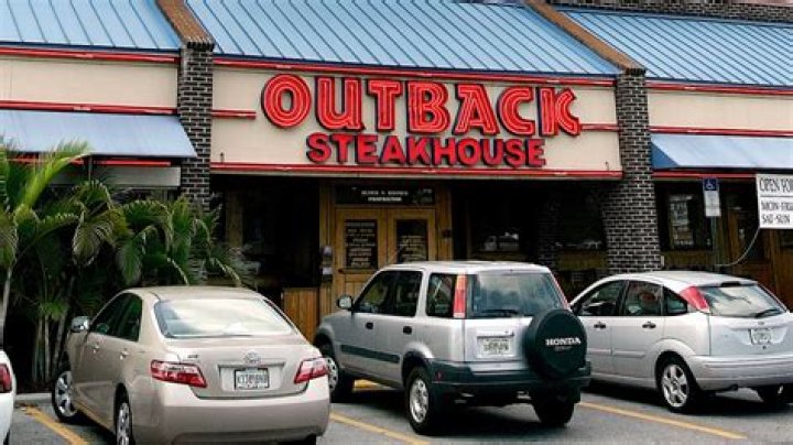 Outback Steakhouse dramatically closes last remaining restaurants in state with workers given 'less than 2 days notice’