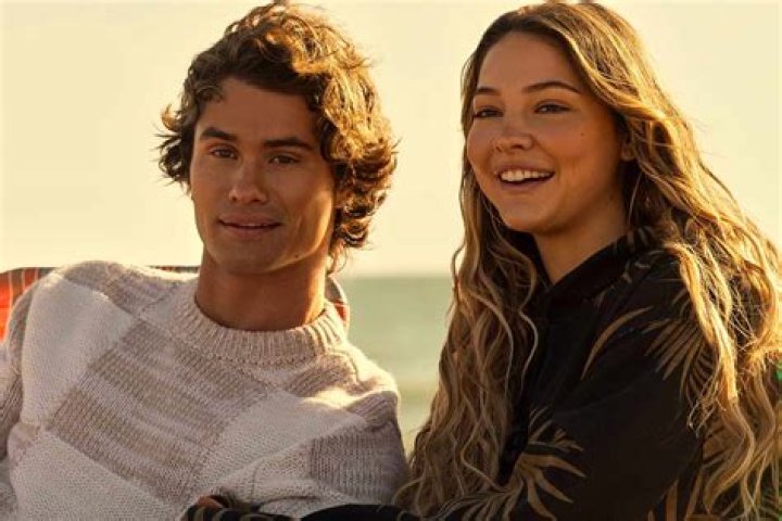 Outer Banks' Madelyn Cline, Chase Stokes Split: What Went Wrong?