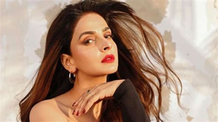 Pakistani actress Saba Qamar remembers Irrfan Khan, says she regrets not being in touch with him – India TV
