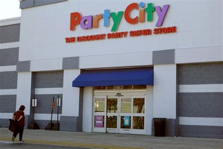 Major retailer with hundreds of locations to close 22 stores this month after bankruptcy- see the full list