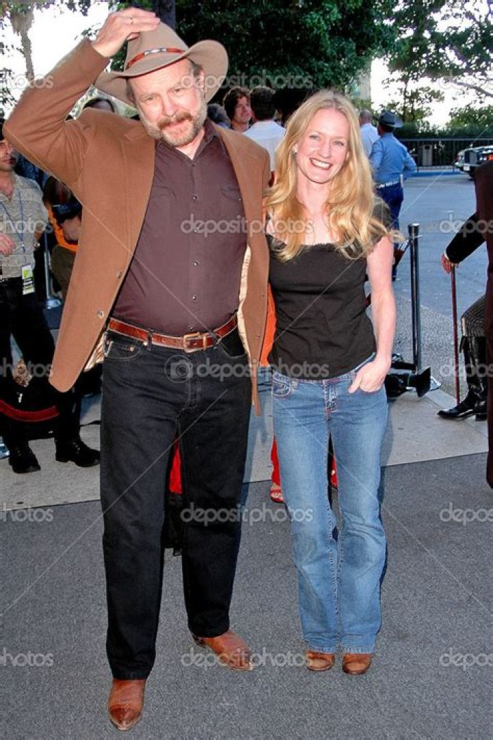 Unveiling The Life Of Paula Malcomson’s Husband: A Glimpse Into Their Relationship