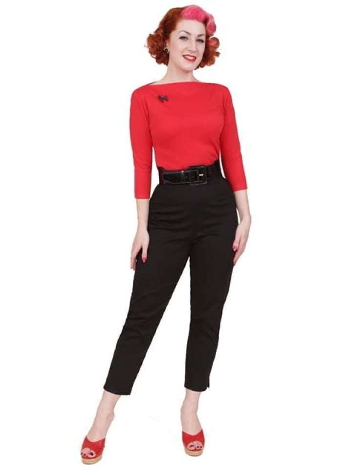 Pedal pushers, Roy Cropper coats & cringy knitwear - all the naff 90s clothing Gen Z thinks is trendy