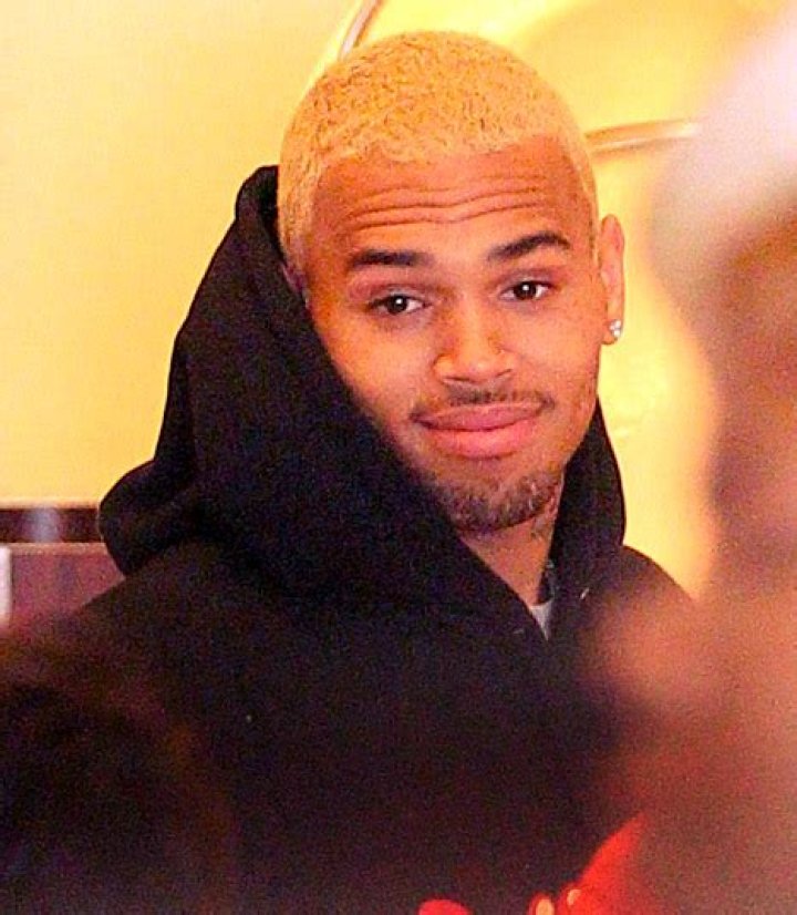 PIC: Chris Brown Dyes His Hair Bleach Blond