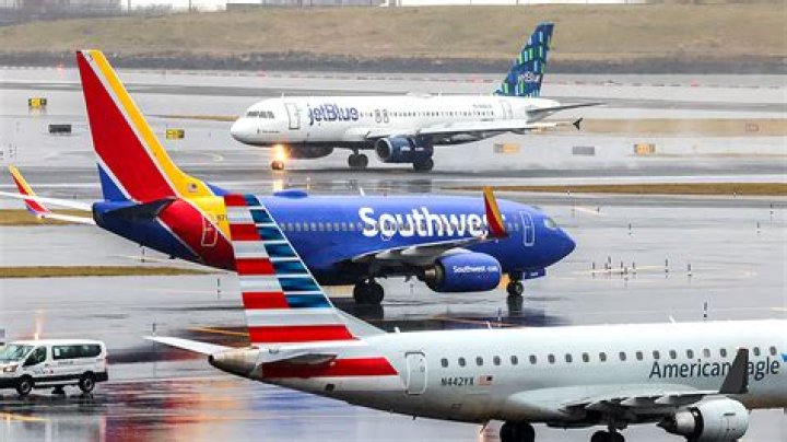 'A complete pain' say pilots of their worst airports to fly into - with a US city so bad it was labeled garbage