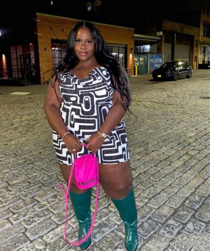 I'm a plus-size queen with natural curves - I embrace it all and people call me 'perfection'
