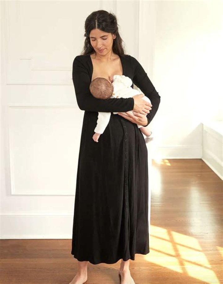 Postpartum Holiday Fashion Finds You'll Be Excited to Wear