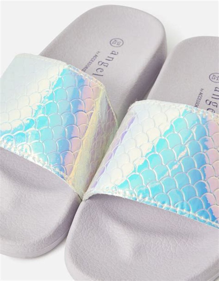 Poundland is selling flashing mermaid sliders for £6 & your daughter is sure to love them