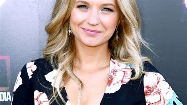 Pretty Little Liars' Vanessa Ray: I Didn't Find Out I Was A Until June