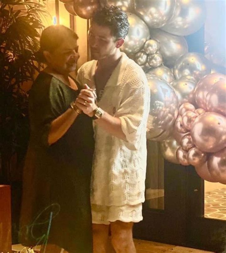 Priyanka Chopra Celebrates 40th Birthday With Malti, Family: Pics