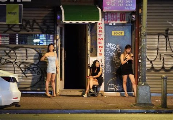 Feds Bring Down Prostitution Ring Running Brothels From 'High-End Apartments' in Three States