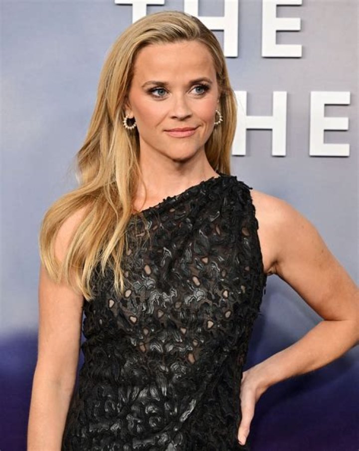 Reese Witherspoon Debuts Bangs Following Split From Jim Toth: Photo