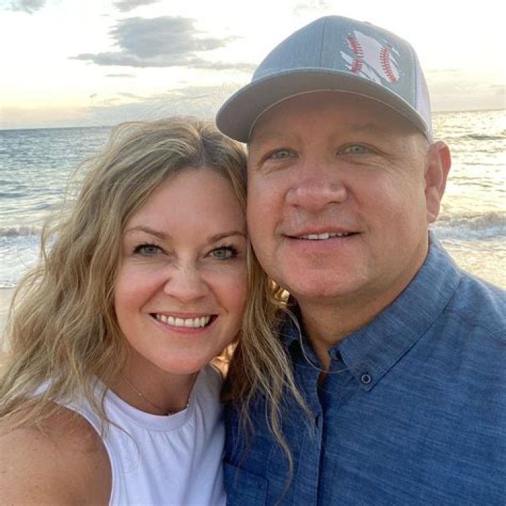 Robert Hight Wife: A Deep Dive Into His Personal Life