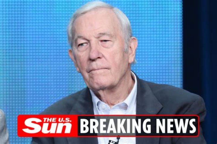 Roger Mudd dead at 93 – Longtime news anchor passes away after kidney failure