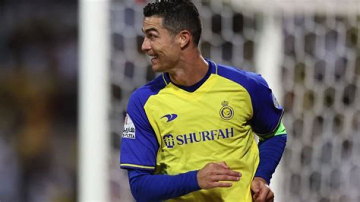 Cristiano Ronaldo spotted asking referee to sign hat-trick ball after stunning goalscoring spree for Al-Nassr