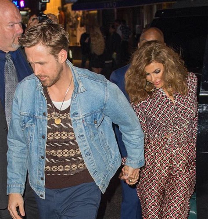 Ryan Gosling, Eva Mendes Hold Hands at ‘SNL’ Party with Scarlett Johansson