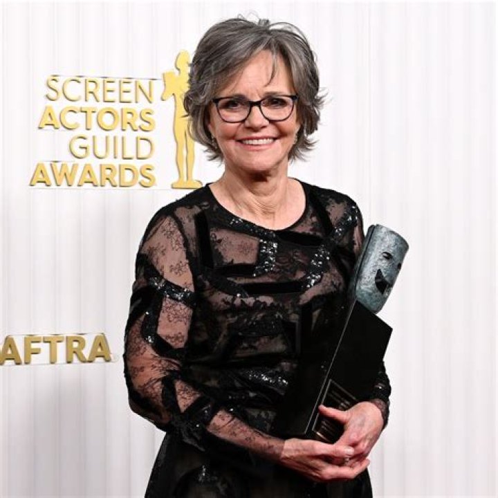 SAG Awards 2023: Sally Field Receives Lifetime Achievement Prize