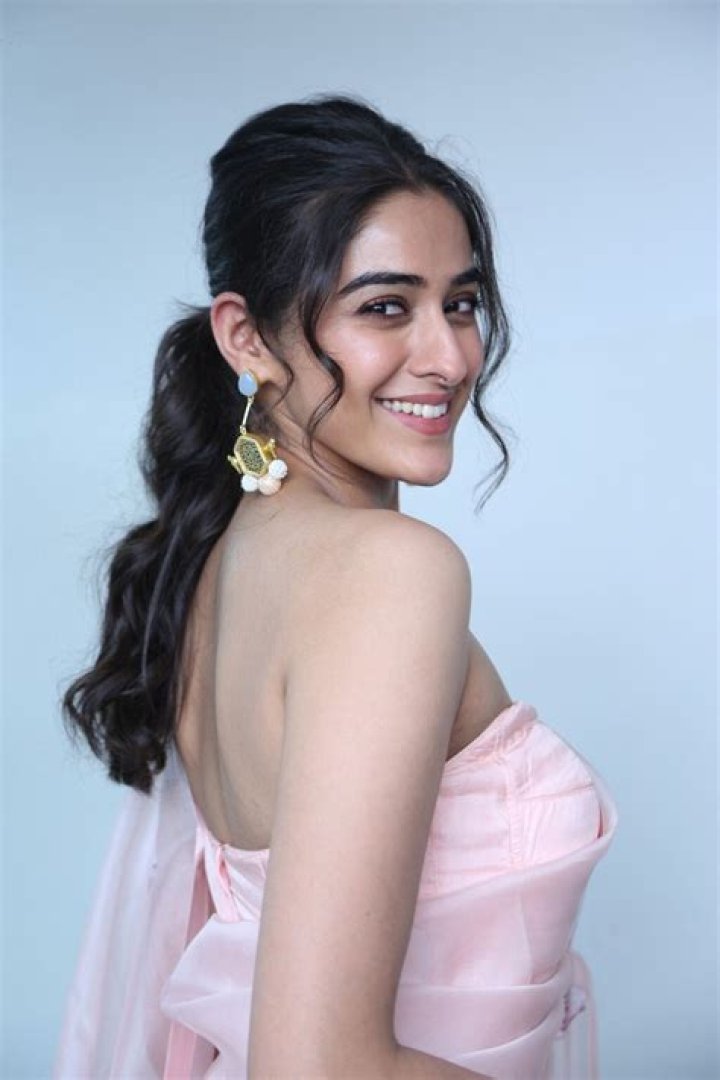 Sakshi Vaidya: Rising Star In The Indian Film Industry