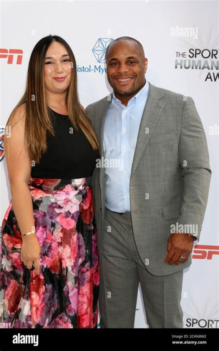 Salina Deleon Age, Wiki, Biography, Wife, Children, Salary, Net Worth, Parents