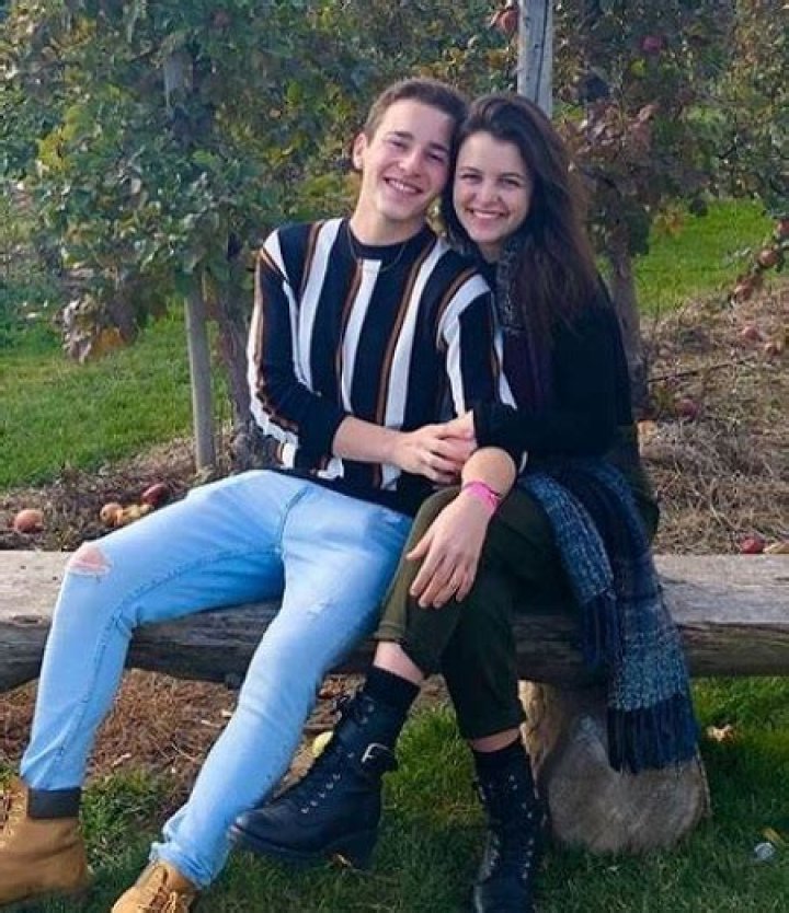 Unveiling The Mystery Of Sara Waisglass' Boyfriend