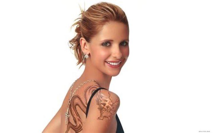 Discover Sarah Michelle Gellar's Tattoos That Adorn Her Back