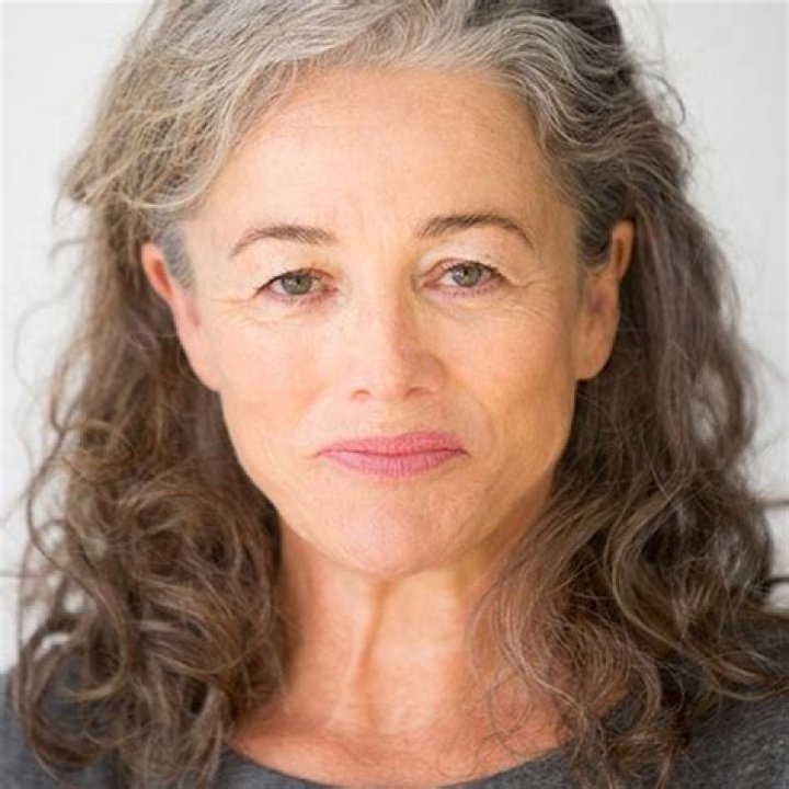 Sarah Peirse Net Worth, Income, Salary, Earnings, Biography, How much money make?