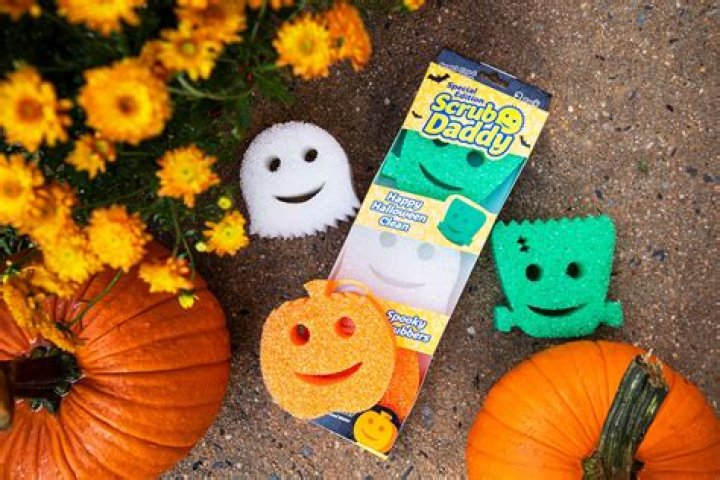 You can now buy Halloween versions of Mrs Hinch’s favourite Scrub Daddy and cleaning fans can’t get enough