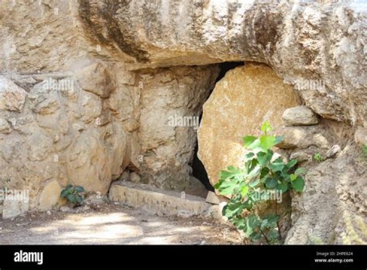 Sealed Tomb From Around Days of Jesus Christ Discovered in Italy