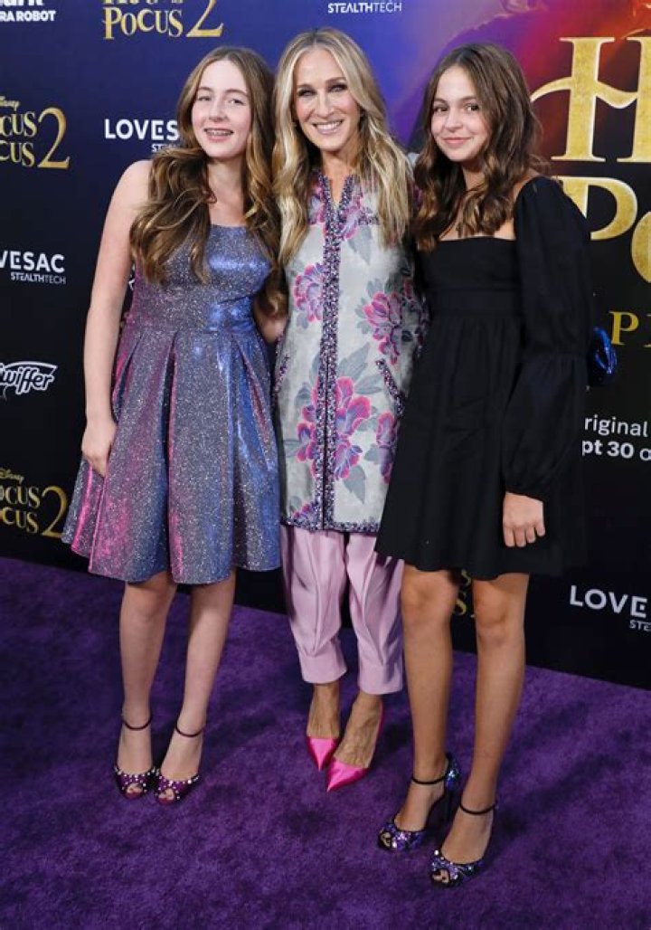 See Sarah Jessica Parker and Daughters at 'Hocus Pocus 2' Premiere