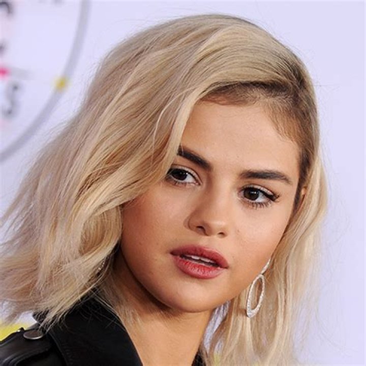 Selena Gomez looks incredible with blonde hair in a bikini after being spotted on 'date' with Zayn Malik