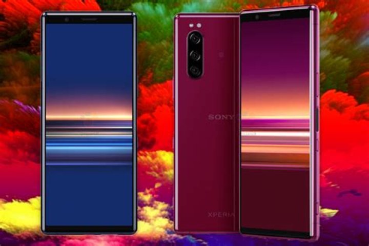 Sony Xperia 5 Black Friday deal: Unlimited data and a FREE FIFA 20 PS4 bundle