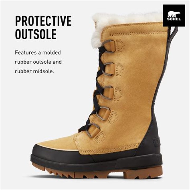 These Clunky Leather Boots Have a 4-Star Ratting on Zappos