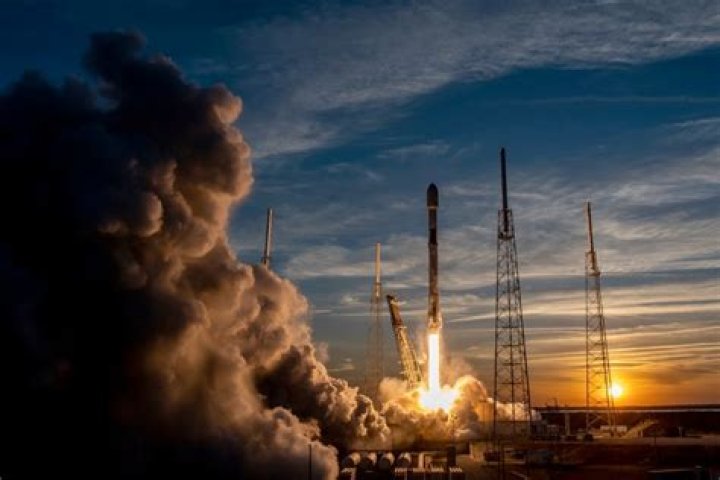 SpaceX launches first upgraded Starlink satellites