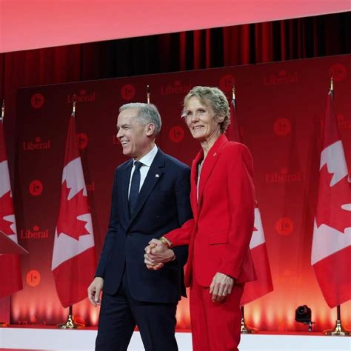 Stephanie Carney Wiki, Biography, Net Worth, Age, Career, Relationship, Family