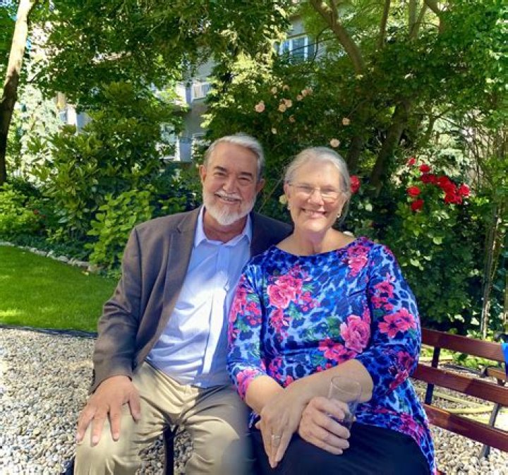 Stephen Hahn Wife, Family, Wiki, Biography, Net Worth.