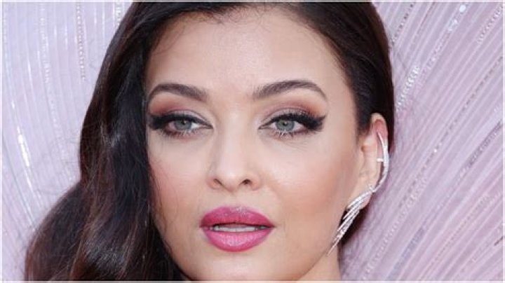 Stunning transition: Aishwarya Rai!