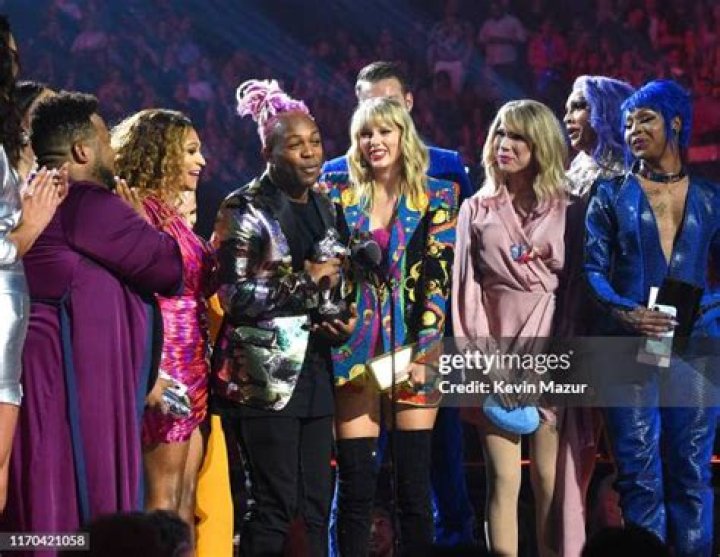 Taylor Swift and Todrick Hall Have a Disney Sing-Along