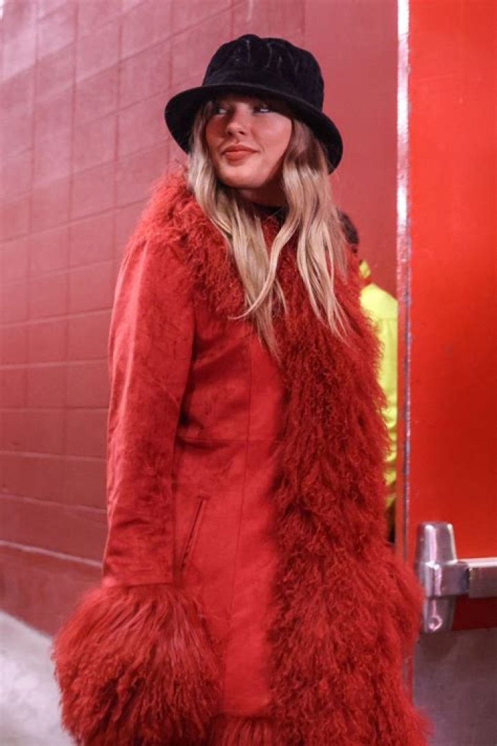 Nail Taylor Swift's Style With This Fuzzy Red Coat