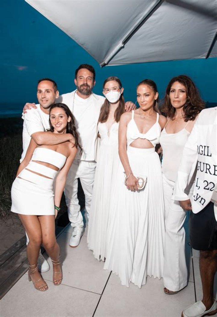 Taylor Swift Threw 4th of July Party With Selena Gomez, More Pals