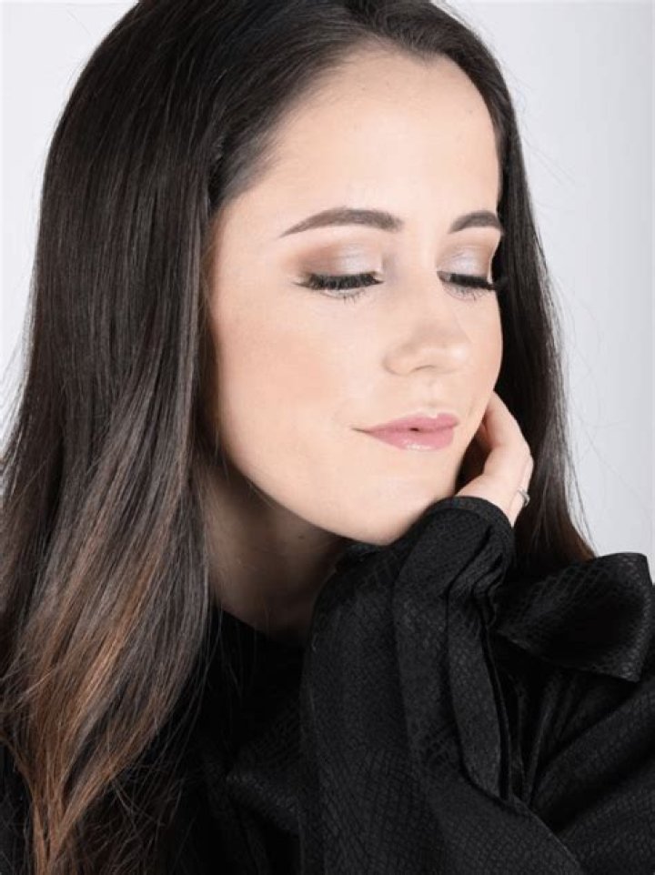 Teen Mom Jenelle Evans selling eyebrow kits leftover from last year’s launch after revealing she’s ‘back in business’ – The US Sun
