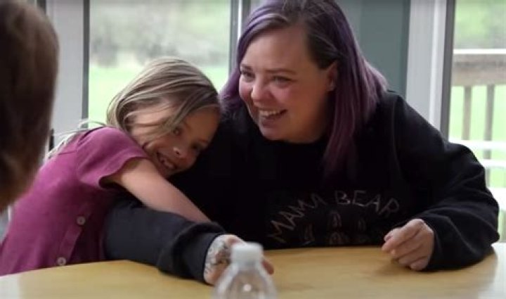 Teen Mom's Catelynn Lowell Consoled by Daughter Nova After Carly Visit