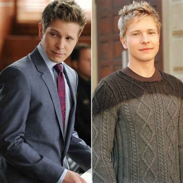 The Resident’s Matt Czuchry Moves On From ‘Gilmore Girls,’ ‘The Good Wife'