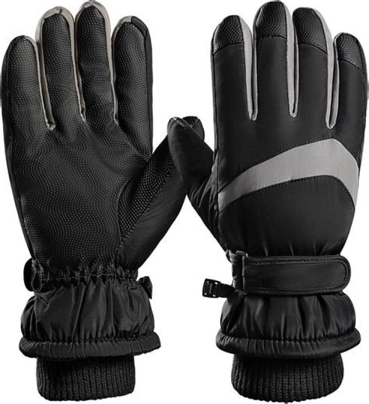 These Amazon Bestselling Winter Gloves Are Only $8