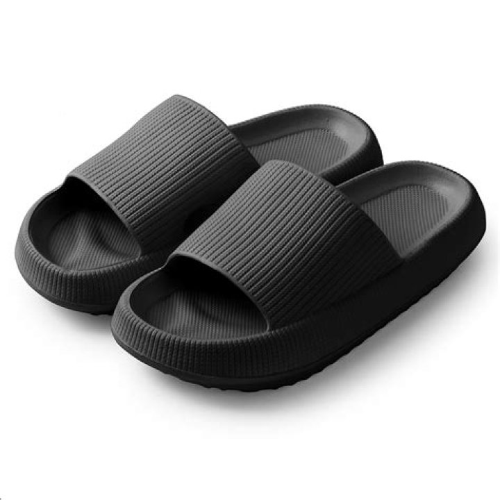 These Bestselling Amazon Slippers Are on Sale for 45% Off