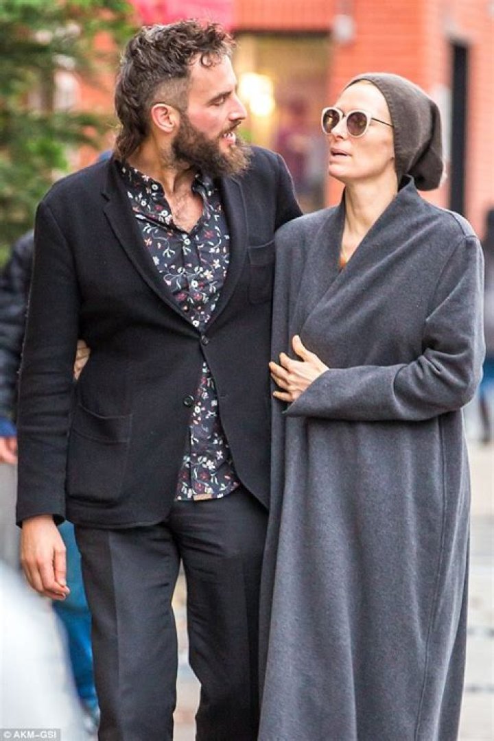 Tilda Swinton's Romantic Life: Unveiling Her Boyfriend