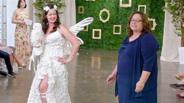 'Toilet Paper Wedding Dress Challenge’ Debuts a Fairy Dress